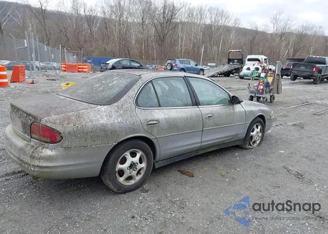 2000 Oldsmobile Intrigue Gx z USA, uszkodzony, nr VIN 1G3WH52H3YF117485